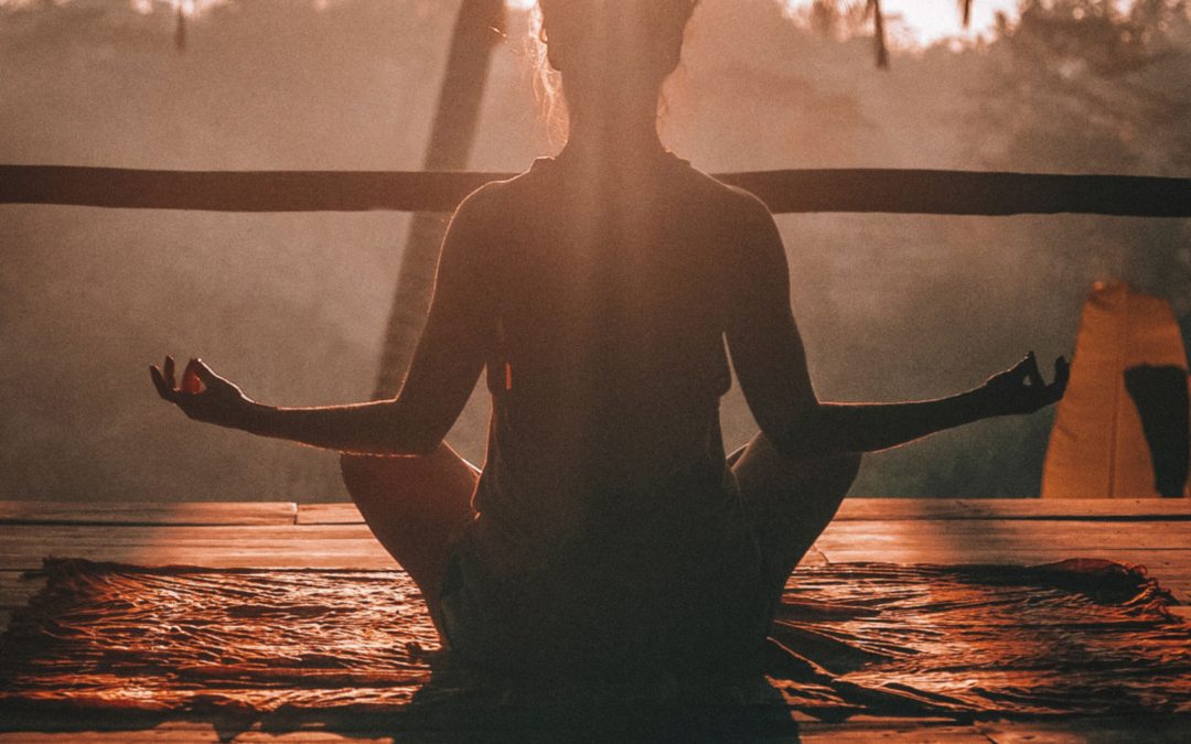 How to Meditate: The Benefits of Meditation and 3 Easy Ways to Start a Meditation Practice